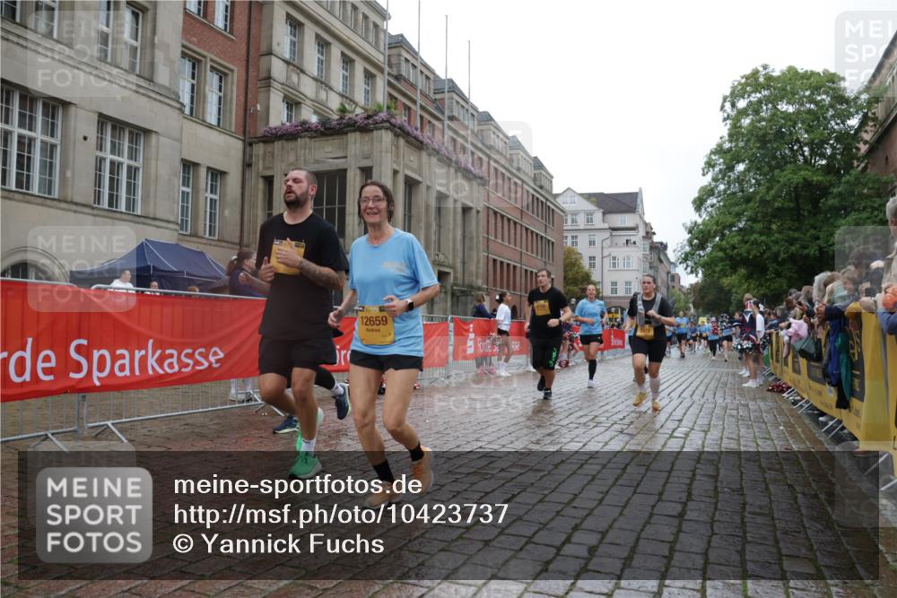13.09.2026 - Kiel Lauf Yannick Fuchs http://msf.ph/oto/10423737 13.09.2026 10:59:13 Ziel 724, 2385, 2639, 2862, 3332, 3480, 4192, 4609, 4897, 5188, 5519, 5836, 7417, 9227, 9242, 9405, 10251, 10255, 10551, 10871, 11126, 11350, 12482, 79, 788, 1085, 1094, 1521, 1729, 1990, 2156, 2265, 2307, 2473, 2557, 2559, 2862, 2896, 2994, 3943, 3944, 6497, 7757, 8059, 8188, 8348, 8841, 9306, 9313, 9387, 10167, 10654, 10655, 10969, 11087, 11585, 11699, 12223, 12520, 12659, 620, 1825, 1835, 2394, 2771, 2828, 4342, 5891, 5977, 5987, 6693, 7066, 7112, 7734, 10799, 79 meine-sportfotos.de