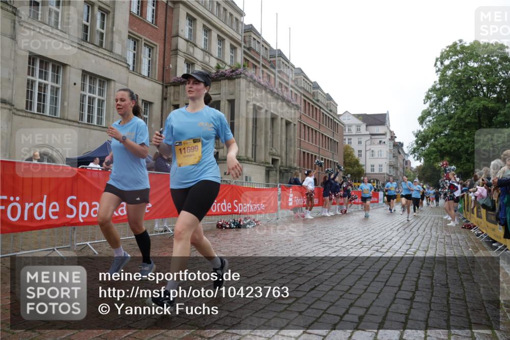 13.09.2026 - Kiel Lauf Yannick Fuchs http://msf.ph/oto/10423763 13.09.2026 10:59:17 Ziel 1825, 2385, 2639, 3480, 4192, 4342, 4897, 5188, 5519, 5836, 5891, 7066, 7417, 7527, 7734, 9227, 9242, 9405, 9684, 10251, 10255, 10453, 10536, 10871, 11126, 11340, 11350, 12482, 724, 788, 1085, 1094, 1729, 1990, 2265, 2307, 2557, 2559, 2862, 2896, 2994, 3332, 3943, 3944, 4192, 4609, 7757, 8059, 8188, 8348, 9306, 9313, 9387, 10167, 10551, 10654, 10655, 10969, 11087, 11585, 11699, 12223, 12520, 620, 1835, 2394, 2771, 2828, 5977, 5987, 6693, 7112, 10799, 79 meine-sportfotos.de
