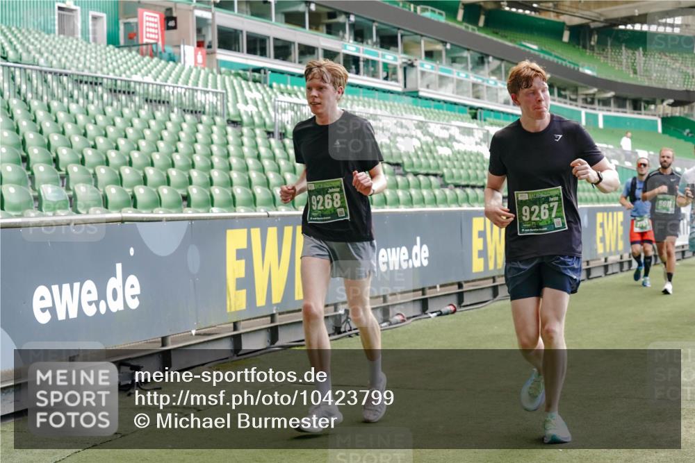 13.09.2026 - 21. swb-Marathon Bremen Michael Burmester http://msf.ph/oto/10423799 13.09.2026 13:00:43 Laufen im Stadion 135, 232, 242, 260, 282, 318, 342, 440, 651, 687, 745, 1080, 1166, 1209, 1368, 1448, 1493, 1494, 1582, 1650, 1861, 1896, 1935, 1963, 2088, 2289, 2293, 2306, 2322, 2370, 2409, 2427, 2481, 2485, 2490, 2491, 2517, 2560, 2561, 2570, 2627, 2658, 2686, 2700, 2708, 2781, 2806, 2899, 2906, 2914, 2953, 2961, 2967, 3015, 3076, 3105, 3124, 3145, 3168, 3173, 3190, 3273, 3354, 3372, 3374, 3375, 3385, 3480, 3524, 3526, 3531, 3642, 3652, 3729, 3774, 3855, 3856, 3861, 3930 meine-sportfotos.de