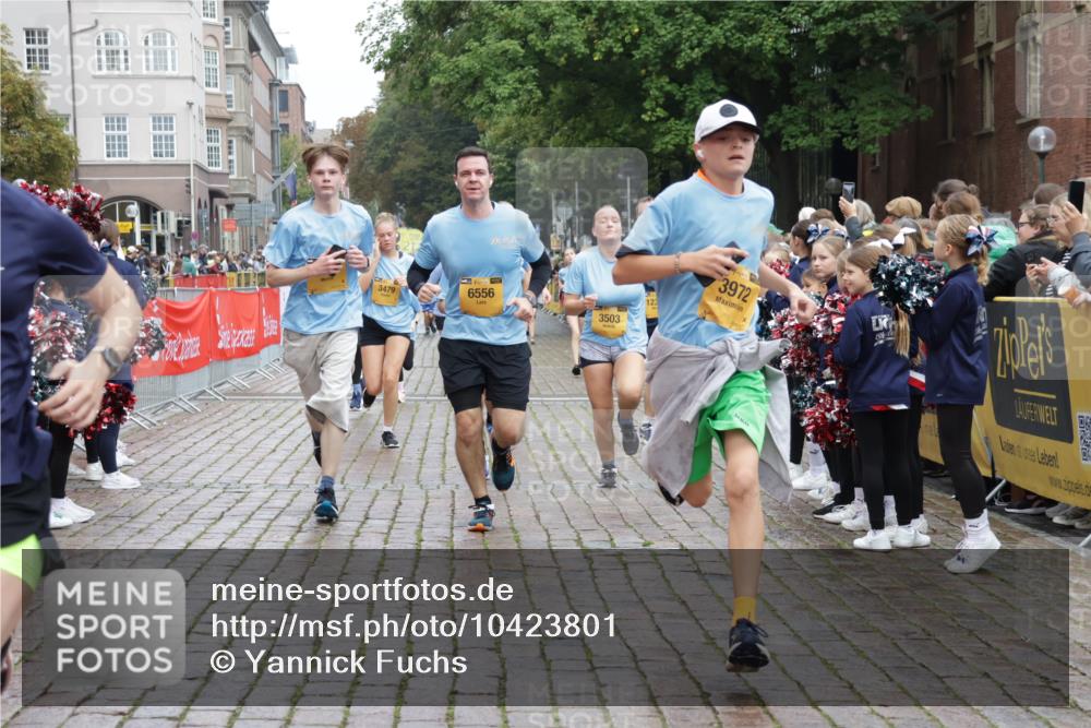 13.09.2026 - Kiel Lauf Yannick Fuchs http://msf.ph/oto/10423801 13.09.2026 09:45:12 Ziel 98, 312, 2282, 2786, 3479, 3503, 3507, 3517, 4606, 5400, 5672, 6097, 6098, 6556, 9425, 9760, 9897, 10006, 12348, 12351, 912, 1224, 2456, 2704, 3138, 3717, 4118, 4693, 5562, 5939, 6023, 6135, 7356, 7460, 8028, 8189, 9986, 10777, 11043, 11046, 11239, 12218, 12676, 1503, 1579, 2017, 2835, 3408, 5103, 5369, 5399, 5811, 6038, 7854, 8152, 8854, 9456, 10498, 11939, 12069, 12347, 912, 2045, 2787, 3198, 3209, 4316, 7356 meine-sportfotos.de