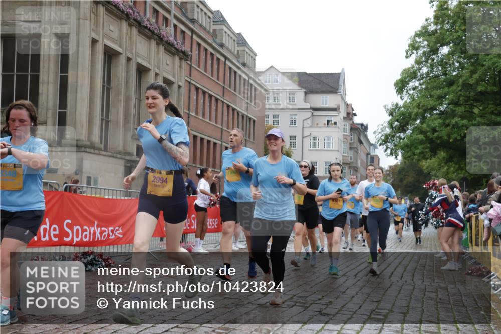 13.09.2026 - Kiel Lauf Yannick Fuchs http://msf.ph/oto/10423824 13.09.2026 10:59:22 Ziel 1825, 1835, 2385, 2394, 2639, 2771, 2828, 4342, 4897, 5519, 5836, 5891, 5977, 5987, 6693, 7066, 7112, 7527, 7734, 8208, 9227, 9242, 9405, 9684, 9700, 9778, 10251, 10453, 10536, 10871, 11016, 11202, 11340, 11350, 12482, 724, 788, 1085, 1094, 1729, 1990, 2265, 2557, 2559, 2862, 2994, 3332, 3480, 3943, 3944, 4192, 4609, 5188, 5836, 7417, 7757, 8059, 8188, 8348, 9306, 9313, 9387, 9405, 10167, 10255, 10551, 10654, 10655, 10969, 11087, 11126, 11585, 12223, 12520, 620, 10799 meine-sportfotos.de
