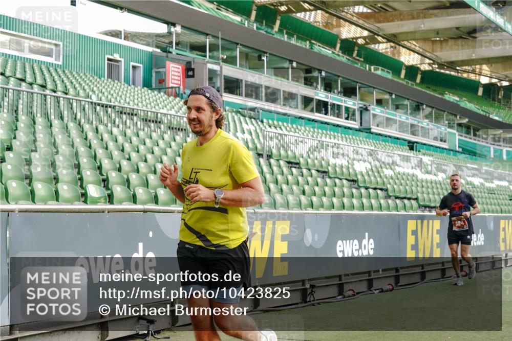 13.09.2026 - 21. swb-Marathon Bremen Michael Burmester http://msf.ph/oto/10423825 13.09.2026 13:23:35 Laufen im Stadion 137, 160, 182, 211, 324, 343, 434, 533, 548, 571, 609, 708, 721, 739, 743, 752, 892, 1157, 1178, 1259, 1273, 1331, 1471, 1597, 1598, 1657, 1669, 1691, 1746, 1788, 1883, 1944, 2213, 2252, 2286, 2433, 2445, 2465, 2475, 2483, 2495, 2503, 2504, 2526, 2571, 2619, 2685, 2711, 2768, 2776, 2936, 2968, 3252, 3282, 3288, 3289, 3292, 3312, 3347, 3351, 3364, 3381, 3395, 3423, 3447, 3505, 3530, 3559, 3727, 3770, 3784, 3819, 4020, 4054, 4231, 4406, 4407, 4431, 4466, 4467, 4584, 1506 meine-sportfotos.de