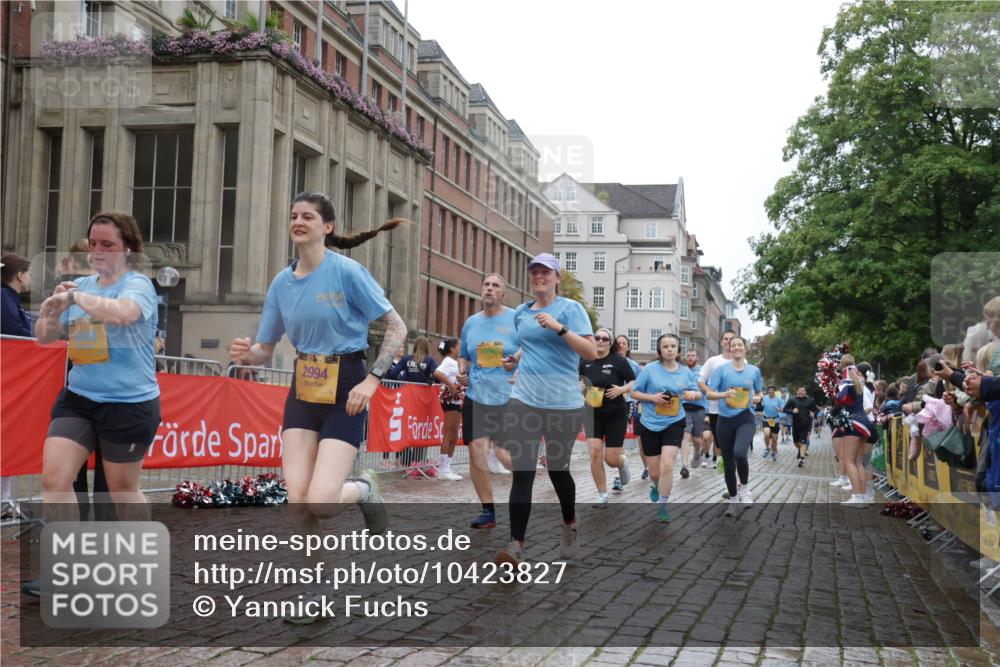 13.09.2026 - Kiel Lauf Yannick Fuchs http://msf.ph/oto/10423827 13.09.2026 10:59:22 Ziel 1825, 1835, 2385, 2394, 2639, 2771, 2828, 4342, 4897, 5519, 5836, 5891, 5977, 5987, 6693, 7066, 7112, 7527, 7734, 8208, 9227, 9242, 9405, 9684, 9700, 9778, 10251, 10453, 10536, 10871, 11016, 11202, 11340, 11350, 12482, 724, 788, 1085, 1094, 1729, 1990, 2265, 2557, 2559, 2862, 2994, 3332, 3480, 3943, 3944, 4192, 4609, 5188, 5836, 7417, 7757, 8059, 8188, 8348, 9306, 9313, 9387, 9405, 10167, 10255, 10551, 10654, 10655, 10969, 11087, 11126, 11585, 12223, 12520, 620, 10799 meine-sportfotos.de