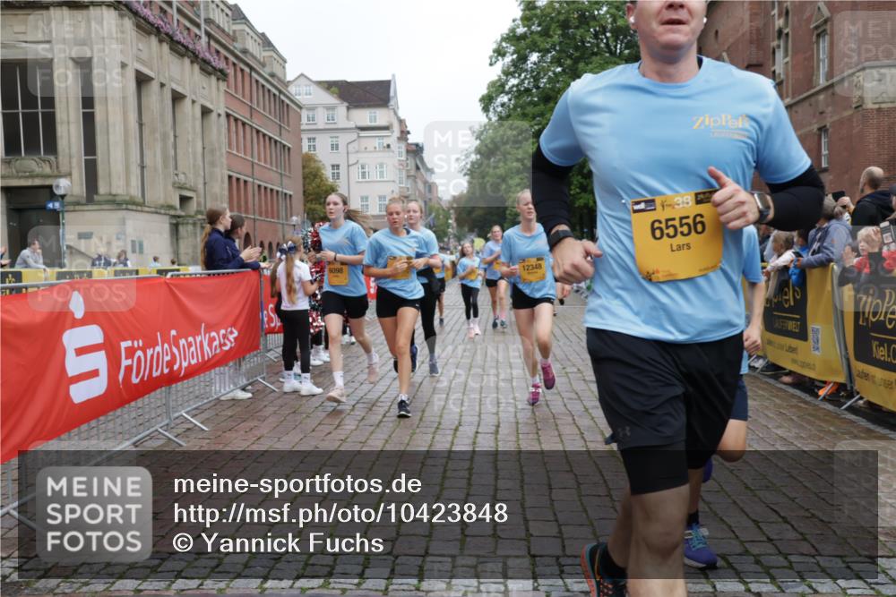 13.09.2026 - Kiel Lauf Yannick Fuchs http://msf.ph/oto/10423848 13.09.2026 09:45:15 Ziel 312, 2282, 2786, 3479, 3503, 3507, 4606, 5400, 5672, 6097, 6098, 6556, 8854, 9425, 9760, 9897, 10006, 12348, 12351, 98, 1224, 2456, 2704, 3138, 3517, 3717, 4118, 4693, 5562, 5939, 6023, 6135, 7356, 7460, 8028, 8189, 9986, 10777, 11043, 11046, 11239, 12218, 12676, 1023, 1503, 1579, 2017, 2835, 3408, 5103, 5369, 5399, 5811, 6038, 7854, 8152, 9456, 10498, 11939, 12069, 12281, 12347, 912, 2787, 3209, 4316, 4693, 7356, 12218 meine-sportfotos.de