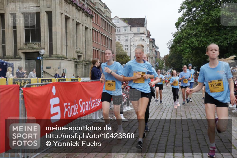 13.09.2026 - Kiel Lauf Yannick Fuchs http://msf.ph/oto/10423860 13.09.2026 09:45:16 Ziel 312, 2282, 2786, 3479, 3503, 3507, 4606, 5400, 5672, 6097, 6098, 6556, 8854, 9425, 9760, 9897, 10006, 12347, 12348, 12351, 98, 312, 1224, 2456, 2704, 3138, 3517, 3717, 4118, 4693, 5562, 5939, 6023, 6135, 7460, 8028, 8189, 9986, 10777, 11043, 11046, 11239, 12218, 12676, 1023, 1503, 1579, 2017, 2835, 3408, 5103, 5369, 5399, 5811, 6038, 7854, 8126, 8152, 9456, 10498, 11939, 12069, 12281, 912, 2787, 3209, 4693, 7356, 9986, 12218 meine-sportfotos.de