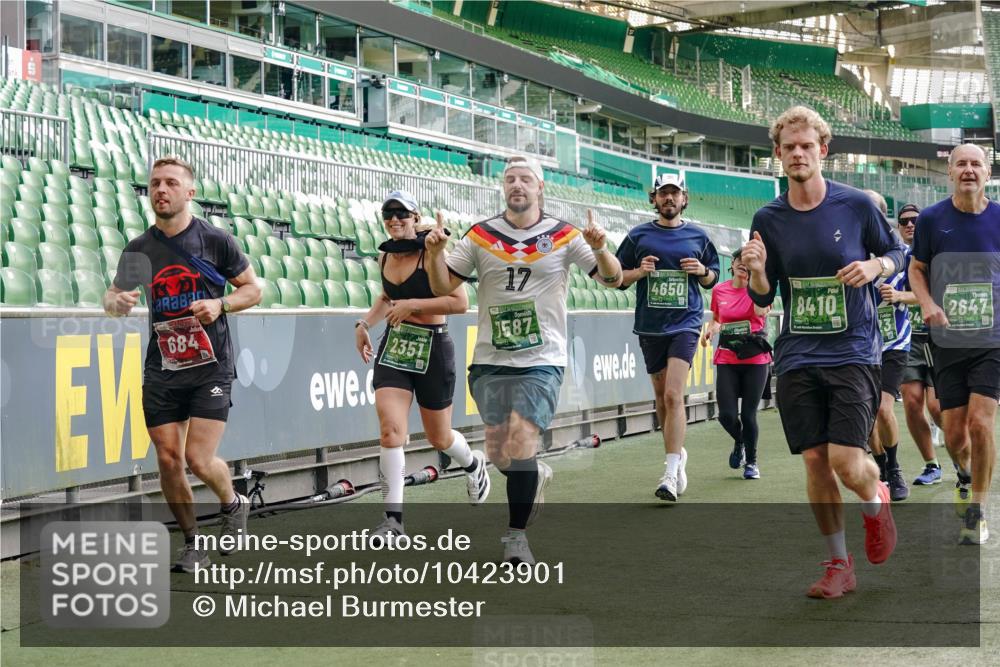 13.09.2026 - 21. swb-Marathon Bremen Michael Burmester http://msf.ph/oto/10423901 13.09.2026 13:23:38 Laufen im Stadion 137, 160, 182, 211, 324, 434, 533, 548, 571, 609, 708, 721, 739, 743, 752, 892, 1157, 1178, 1259, 1273, 1331, 1471, 1597, 1598, 1657, 1691, 1746, 1788, 1883, 1944, 2213, 2252, 2286, 2312, 2433, 2445, 2465, 2475, 2483, 2495, 2503, 2504, 2526, 2571, 2619, 2685, 2711, 2768, 2776, 2936, 2968, 3252, 3282, 3288, 3289, 3292, 3312, 3347, 3351, 3364, 3381, 3395, 3423, 3447, 3505, 3530, 3559, 3727, 3770, 3784, 3819, 4020, 4054, 4231, 4406, 4407, 4431, 4466, 4467, 4584, 1506 meine-sportfotos.de