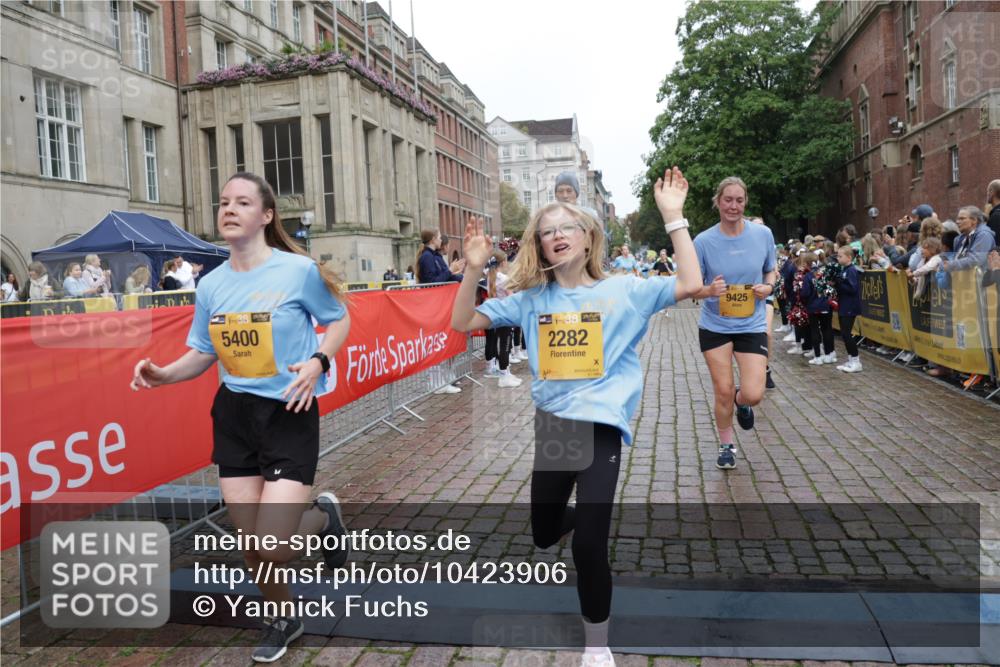 13.09.2026 - Kiel Lauf Yannick Fuchs http://msf.ph/oto/10423906 13.09.2026 09:45:19 Ziel 1503, 2282, 3408, 3479, 3503, 3507, 4606, 5103, 5399, 5400, 5672, 5811, 6097, 6098, 6556, 8854, 9425, 9760, 9897, 10006, 12347, 12348, 12351, 98, 312, 1224, 2456, 2704, 2786, 3138, 3517, 3717, 4118, 5562, 5939, 6023, 6135, 7460, 8028, 8189, 9986, 10006, 10777, 11043, 11046, 11239, 12676, 1023, 1579, 2017, 2835, 5369, 6038, 7349, 7854, 8126, 8152, 9456, 10498, 11939, 12069, 12281, 912, 1224, 4693, 7356, 7460, 9986, 11046, 12218 meine-sportfotos.de