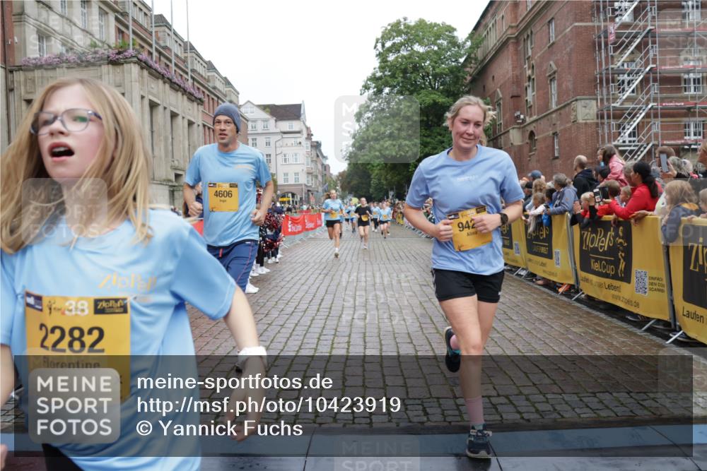 13.09.2026 - Kiel Lauf Yannick Fuchs http://msf.ph/oto/10423919 13.09.2026 09:45:19 Ziel 1503, 2282, 3408, 3479, 3503, 3507, 4606, 5103, 5399, 5400, 5672, 5811, 6097, 6098, 6556, 8854, 9425, 9760, 9897, 10006, 12347, 12348, 12351, 98, 312, 1224, 2456, 2704, 2786, 3138, 3517, 3717, 4118, 5562, 5939, 6023, 6135, 7460, 8028, 8189, 9986, 10006, 10777, 11043, 11046, 11239, 12676, 1023, 1579, 2017, 2835, 5369, 6038, 7349, 7854, 8126, 8152, 9456, 10498, 11939, 12069, 12281, 912, 1224, 4693, 7356, 7460, 9986, 11046, 12218 meine-sportfotos.de