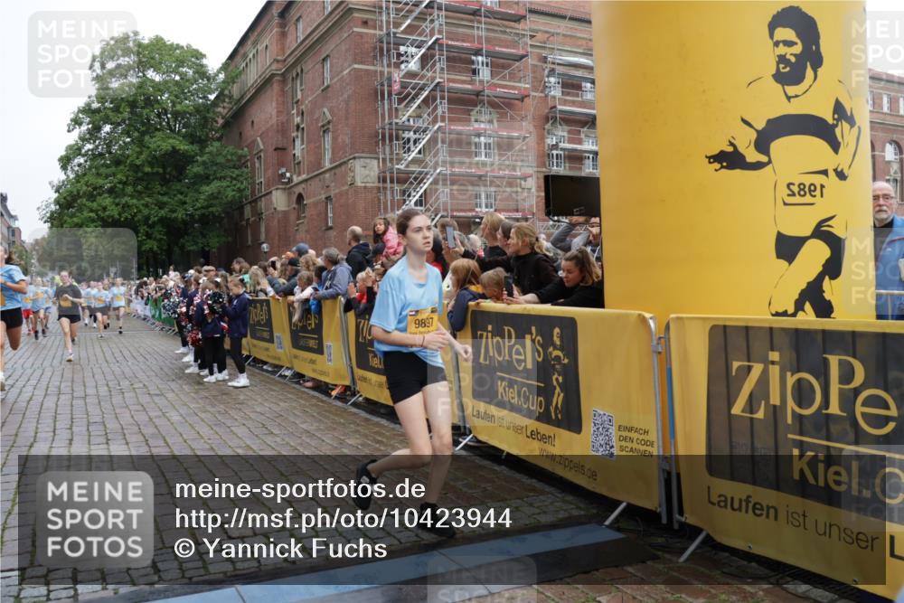 13.09.2026 - Kiel Lauf Yannick Fuchs http://msf.ph/oto/10423944 13.09.2026 09:45:20 Ziel 1503, 2017, 2282, 3408, 3479, 3503, 3507, 4606, 5103, 5369, 5399, 5400, 5672, 5811, 6097, 6098, 6556, 8854, 9425, 9456, 9760, 9897, 11939, 12347, 12348, 12351, 98, 312, 1224, 2456, 2704, 2786, 3138, 3517, 3717, 4118, 5562, 5939, 6023, 6135, 7460, 8028, 8189, 9760, 10006, 10777, 11043, 11046, 11239, 12676, 1023, 1579, 2835, 6038, 7349, 7854, 8126, 8152, 10498, 12069, 12281, 1224, 4693, 7356, 7460, 9986, 11046, 11239, 12218 meine-sportfotos.de