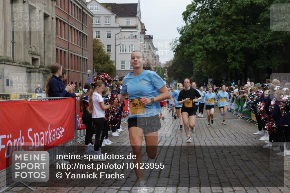 13.09.2026 - Kiel Lauf Yannick Fuchs http://msf.ph/oto/10423955 13.09.2026 09:45:21 Ziel 1503, 2017, 2282, 3408, 3479, 3503, 3507, 4606, 5103, 5369, 5399, 5400, 5672, 5811, 6097, 6098, 6556, 8152, 8854, 9425, 9456, 9897, 10498, 11939, 12347, 12348, 12351, 98, 312, 1224, 2456, 2704, 2786, 3138, 3517, 3717, 4118, 5562, 5939, 6023, 6135, 8028, 8189, 9760, 10006, 10777, 11043, 11046, 11239, 12676, 1023, 1579, 2835, 3025, 6038, 7349, 7854, 8126, 10445, 12069, 12281, 1224, 4693, 7356, 7460, 9986, 11046, 11239, 12218 meine-sportfotos.de