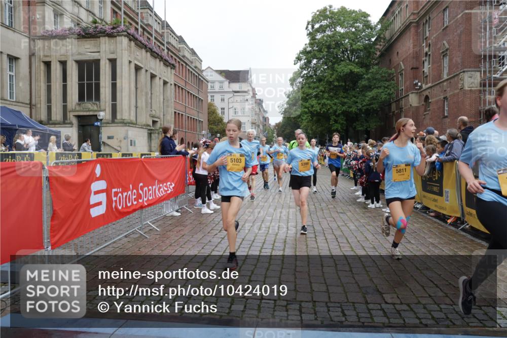 13.09.2026 - Kiel Lauf Yannick Fuchs http://msf.ph/oto/10424019 13.09.2026 09:45:25 Ziel 1503, 2017, 2282, 2835, 3408, 4606, 5103, 5369, 5399, 5400, 5811, 7854, 8152, 8854, 9425, 9456, 9897, 10498, 11939, 12347, 98, 312, 2456, 2704, 2786, 3138, 3479, 3503, 3507, 3517, 3717, 4118, 5562, 5672, 5939, 6023, 6097, 6098, 6135, 6556, 8028, 8189, 9760, 10006, 10777, 11043, 12348, 12351, 12676, 1023, 1579, 2788, 3025, 3974, 4413, 6038, 7202, 7349, 8126, 10142, 10392, 10445, 12069, 12281, 1224, 5939, 6023, 7460, 9986, 10777, 11046, 11239 meine-sportfotos.de