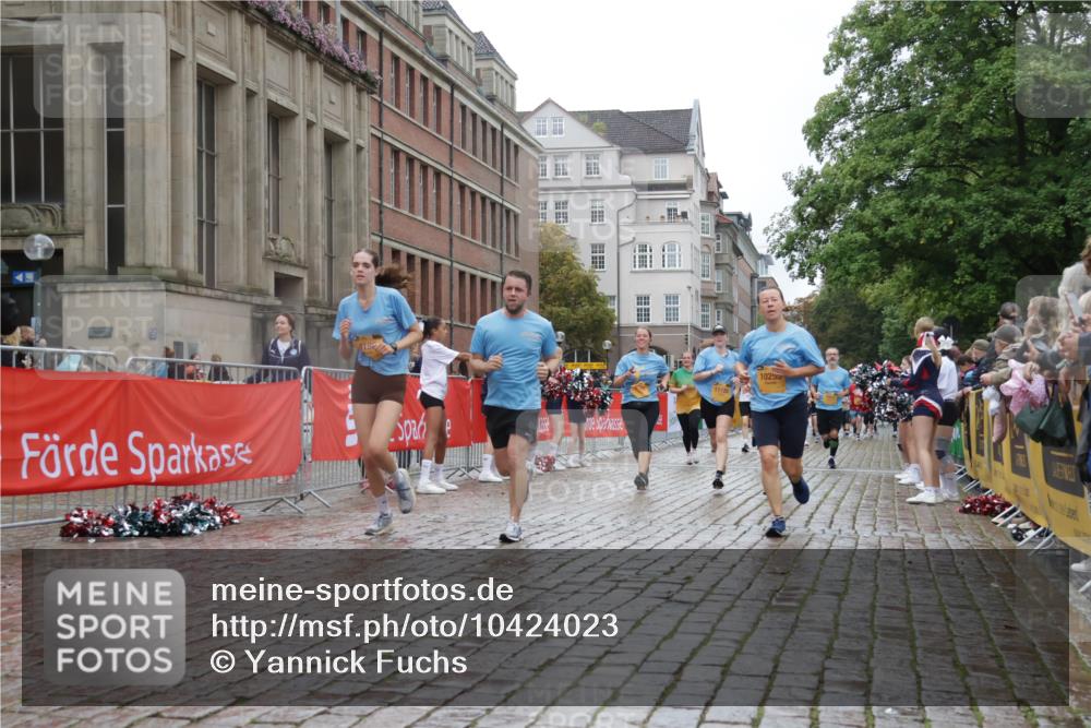 13.09.2026 - Kiel Lauf Yannick Fuchs http://msf.ph/oto/10424023 13.09.2026 10:59:40 Ziel 620, 683, 747, 988, 2354, 3108, 3113, 3176, 3348, 3607, 3663, 5173, 5382, 5608, 7350, 7454, 7614, 8234, 8723, 8884, 9971, 10157, 10916, 10918, 12408, 1825, 1835, 2385, 2394, 2639, 2771, 2828, 3332, 3480, 4192, 4342, 4609, 4897, 5188, 5519, 5836, 5891, 5977, 5987, 6693, 7066, 7112, 7417, 7527, 7734, 8208, 9227, 9242, 9405, 9684, 9700, 9778, 10251, 10255, 10453, 10536, 10799, 10871, 11016, 11126, 11177, 12359, 3332, 4192, 4609, 10255 meine-sportfotos.de