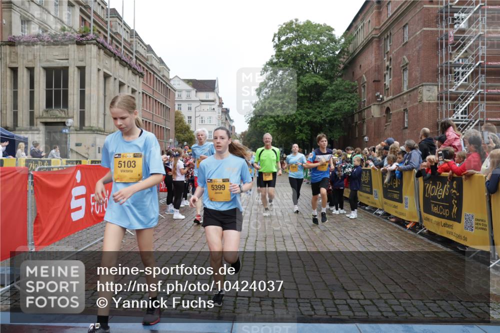 13.09.2026 - Kiel Lauf Yannick Fuchs http://msf.ph/oto/10424037 13.09.2026 09:45:26 Ziel 1503, 2017, 2282, 2835, 3408, 4606, 5103, 5369, 5399, 5400, 5811, 7854, 8152, 8854, 9425, 9456, 9897, 10498, 11939, 12069, 12347, 98, 312, 2282, 2456, 2704, 2786, 3138, 3479, 3503, 3507, 3517, 3717, 4118, 5400, 5562, 5672, 5939, 6023, 6097, 6098, 6135, 6556, 8028, 8189, 9425, 9760, 10006, 11043, 12348, 12351, 12676, 1023, 1579, 2788, 3025, 3974, 4413, 4569, 6038, 7202, 7349, 8126, 10142, 10392, 10445, 12281, 1224, 4118, 5939, 6023, 7460, 9986, 10777, 11046, 11239 meine-sportfotos.de