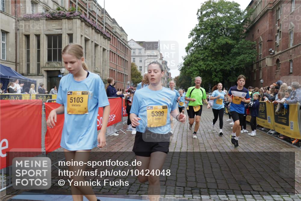 13.09.2026 - Kiel Lauf Yannick Fuchs http://msf.ph/oto/10424048 13.09.2026 09:45:26 Ziel 1503, 2017, 2282, 2835, 3408, 4606, 5103, 5369, 5399, 5400, 5811, 7854, 8152, 8854, 9425, 9456, 9897, 10498, 11939, 12069, 12347, 98, 312, 2282, 2456, 2704, 2786, 3138, 3479, 3503, 3507, 3517, 3717, 4118, 5400, 5562, 5672, 5939, 6023, 6097, 6098, 6135, 6556, 8028, 8189, 9425, 9760, 10006, 11043, 12348, 12351, 12676, 1023, 1579, 2788, 3025, 3974, 4413, 4569, 6038, 7202, 7349, 8126, 10142, 10392, 10445, 12281, 1224, 4118, 5939, 6023, 7460, 9986, 10777, 11046, 11239 meine-sportfotos.de