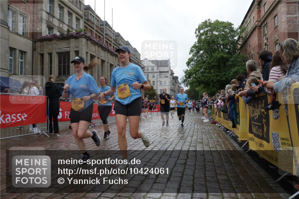 13.09.2026 - Kiel Lauf Yannick Fuchs http://msf.ph/oto/10424061 13.09.2026 10:59:43 Ziel 469, 683, 747, 988, 1002, 3108, 3113, 3176, 3607, 3663, 5173, 5382, 5608, 5627, 7350, 7454, 7543, 7614, 8234, 8723, 8884, 9971, 10157, 10916, 10918, 12408, 620, 1825, 1835, 2354, 2385, 2394, 2639, 2771, 2828, 3348, 3480, 3663, 4342, 4897, 5188, 5519, 5836, 5891, 5977, 5987, 6693, 7066, 7112, 7417, 7527, 7734, 8208, 9227, 9242, 9405, 9684, 9700, 9778, 9971, 10157, 10251, 10255, 10453, 10536, 10799, 10871, 11016, 11126, 11177, 12359, 3332, 4192, 4609, 10255 meine-sportfotos.de