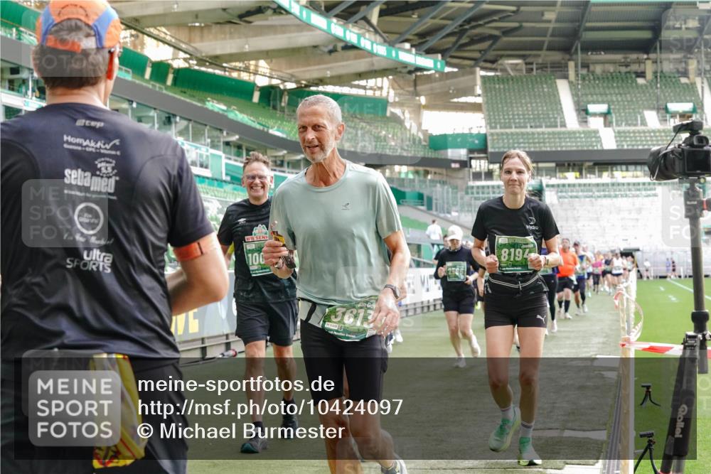 13.09.2026 - 21. swb-Marathon Bremen Michael Burmester http://msf.ph/oto/10424097 13.09.2026 13:23:46 Laufen im Stadion 137, 160, 182, 211, 324, 434, 533, 548, 571, 609, 708, 721, 739, 743, 752, 892, 1157, 1178, 1259, 1273, 1331, 1463, 1471, 1597, 1598, 1657, 1691, 1746, 1788, 1883, 1944, 2095, 2213, 2252, 2286, 2312, 2323, 2433, 2445, 2465, 2475, 2483, 2495, 2503, 2504, 2526, 2571, 2711, 2768, 2776, 2936, 2968, 3252, 3282, 3288, 3289, 3292, 3298, 3312, 3347, 3351, 3364, 3381, 3395, 3423, 3447, 3505, 3530, 3559, 3727, 3770, 3784, 3819, 4020, 4054, 4231, 4406, 4407, 4431, 4466, 4467, 4584 meine-sportfotos.de