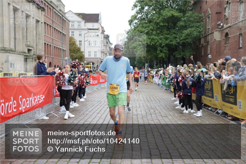 13.09.2026 - Kiel Lauf Yannick Fuchs http://msf.ph/oto/10424140 13.09.2026 09:45:32 Ziel 1023, 1503, 1579, 2017, 2835, 3408, 5103, 5369, 5399, 5811, 6038, 7854, 8126, 8152, 9456, 10498, 11939, 12069, 12281, 98, 312, 1503, 2282, 2456, 2704, 2786, 3138, 3479, 3503, 3507, 3517, 3717, 4606, 5103, 5400, 5562, 5672, 5811, 6097, 6098, 6135, 6556, 8028, 8189, 8854, 9425, 9760, 9897, 10006, 12347, 12348, 12351, 557, 2127, 2788, 3025, 3142, 3974, 4413, 4569, 5511, 5757, 7202, 7349, 7572, 9841, 10036, 10142, 10392, 10445, 12374, 2456, 2704, 4118, 5939, 6023, 10777 meine-sportfotos.de