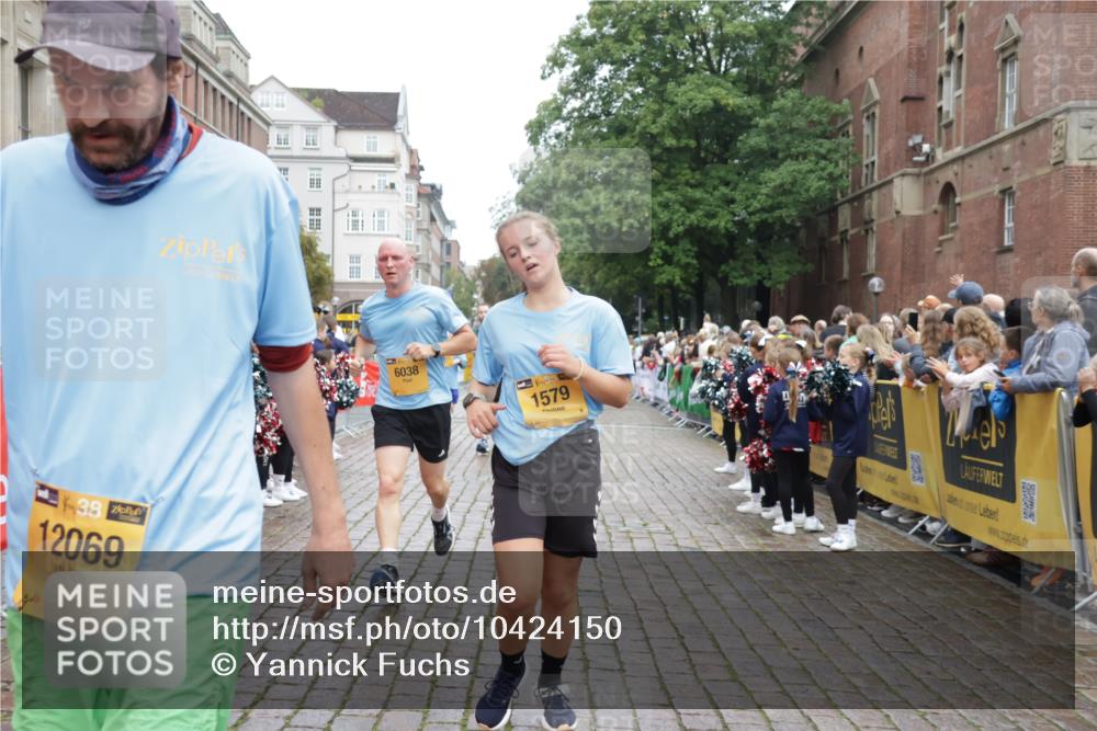 13.09.2026 - Kiel Lauf Yannick Fuchs http://msf.ph/oto/10424150 13.09.2026 09:45:34 Ziel 1023, 1579, 2017, 2835, 3408, 5369, 6038, 7349, 7854, 8126, 8152, 9456, 10498, 11939, 12069, 12281, 98, 312, 1503, 2282, 2786, 3138, 3408, 3479, 3503, 3507, 3517, 3717, 4606, 5103, 5399, 5400, 5562, 5672, 5811, 6097, 6098, 6556, 8189, 8854, 9425, 9760, 9897, 10006, 12347, 12348, 12351, 557, 1418, 2127, 2788, 3025, 3142, 3301, 3974, 4413, 4569, 5511, 5757, 7202, 7572, 9841, 10036, 10142, 10392, 10445, 12374, 12841, 2456, 2704, 3138, 4118, 5939, 6023 meine-sportfotos.de