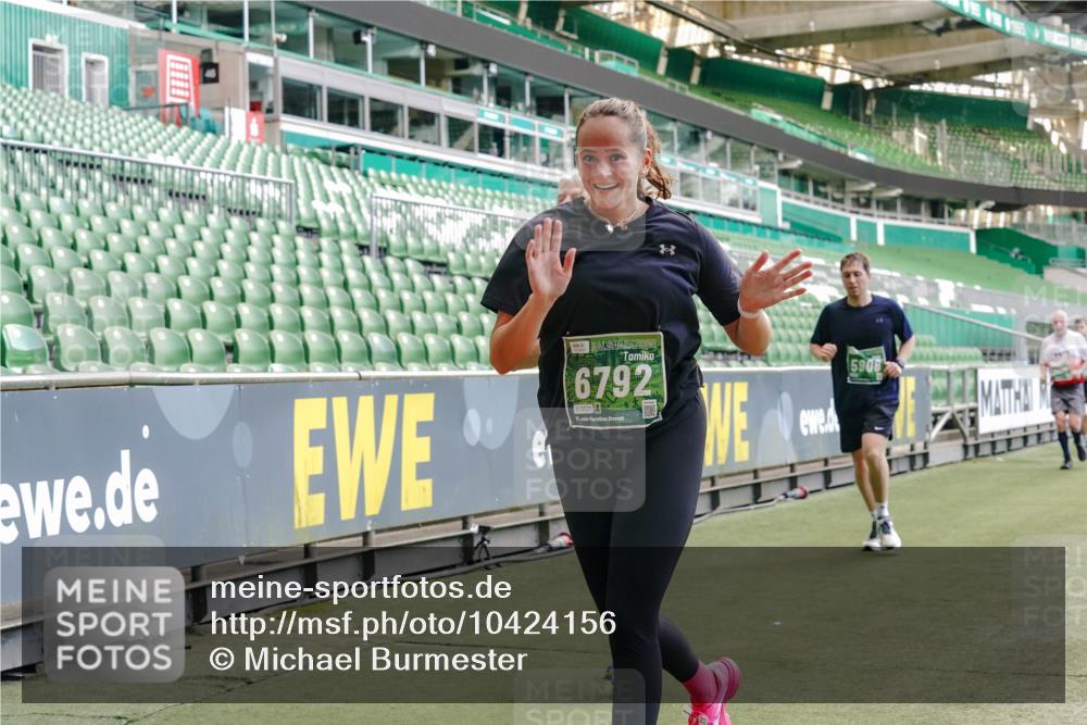 13.09.2026 - 21. swb-Marathon Bremen Michael Burmester http://msf.ph/oto/10424156 13.09.2026 13:00:53 Laufen im Stadion 135, 242, 260, 282, 318, 342, 440, 651, 687, 745, 930, 1067, 1080, 1209, 1368, 1448, 1493, 1494, 1582, 1650, 1861, 1896, 1935, 1963, 2033, 2088, 2289, 2293, 2306, 2322, 2370, 2409, 2427, 2481, 2485, 2490, 2491, 2517, 2560, 2561, 2570, 2627, 2658, 2686, 2700, 2708, 2781, 2806, 2906, 2914, 2961, 2967, 3076, 3105, 3145, 3168, 3173, 3273, 3354, 3372, 3374, 3375, 3385, 3480, 3524, 3526, 3642, 3729, 3774, 3855, 3856, 3861, 3930 meine-sportfotos.de