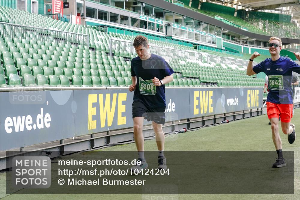 13.09.2026 - 21. swb-Marathon Bremen Michael Burmester http://msf.ph/oto/10424204 13.09.2026 13:00:55 Laufen im Stadion 135, 242, 260, 282, 318, 342, 440, 651, 687, 930, 1067, 1209, 1368, 1436, 1448, 1493, 1494, 1582, 1650, 1861, 1896, 1935, 1963, 2033, 2062, 2088, 2293, 2306, 2322, 2370, 2409, 2427, 2481, 2485, 2490, 2491, 2517, 2560, 2561, 2570, 2627, 2658, 2686, 2700, 2708, 2781, 2806, 2906, 2914, 2961, 2967, 3076, 3105, 3145, 3168, 3173, 3273, 3354, 3372, 3374, 3375, 3385, 3480, 3524, 3526, 3642, 3729, 3774, 3806, 3855, 3856, 3861, 3930 meine-sportfotos.de