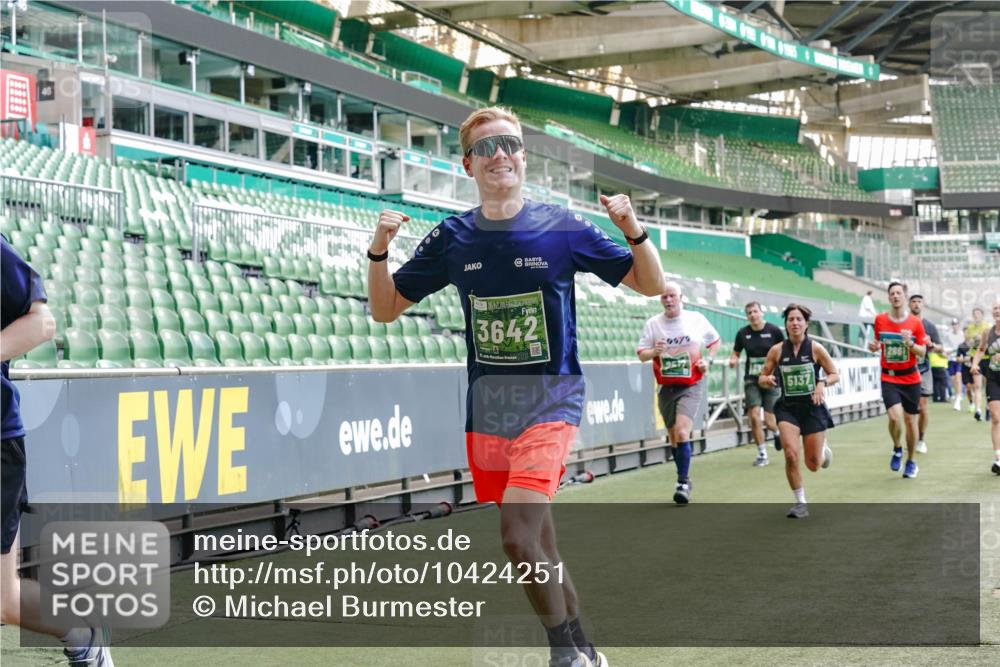 13.09.2026 - 21. swb-Marathon Bremen Michael Burmester http://msf.ph/oto/10424251 13.09.2026 13:00:56 Laufen im Stadion 135, 242, 260, 282, 318, 342, 440, 651, 687, 930, 1006, 1067, 1209, 1368, 1436, 1448, 1493, 1494, 1582, 1650, 1861, 1896, 1935, 1963, 2033, 2062, 2088, 2293, 2306, 2322, 2370, 2409, 2427, 2481, 2485, 2490, 2491, 2517, 2560, 2561, 2570, 2627, 2658, 2686, 2700, 2708, 2781, 2906, 2914, 2967, 3076, 3105, 3145, 3168, 3173, 3273, 3354, 3372, 3374, 3375, 3385, 3480, 3524, 3526, 3642, 3729, 3774, 3806, 3855, 3856, 3861, 3930 meine-sportfotos.de