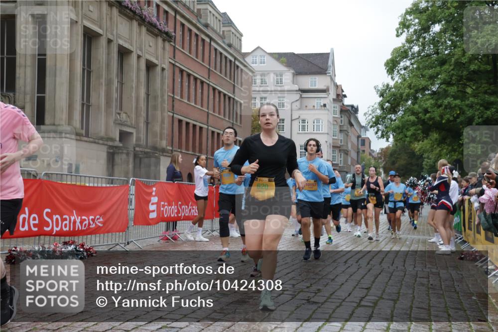 13.09.2026 - Kiel Lauf Yannick Fuchs http://msf.ph/oto/10424308 13.09.2026 11:00:04 Ziel 753, 964, 1078, 1562, 1728, 1895, 2382, 3775, 4437, 4509, 6520, 7398, 7945, 8120, 9140, 9271, 9690, 10996, 11007, 11377, 11415, 11503, 11607, 469, 620, 683, 747, 988, 1002, 1895, 1948, 2287, 2354, 3063, 3108, 3113, 3176, 3348, 3607, 3663, 5173, 5261, 5382, 5608, 5627, 6295, 7350, 7454, 7543, 7614, 7954, 8234, 8723, 8884, 9299, 9971, 10157, 10916, 10918, 11415, 12359, 12408, 173, 327, 893, 1036, 1518, 1896, 1897, 2150, 2151, 2187, 2558, 2915, 3121, 3793, 620, 2828, 7066 meine-sportfotos.de