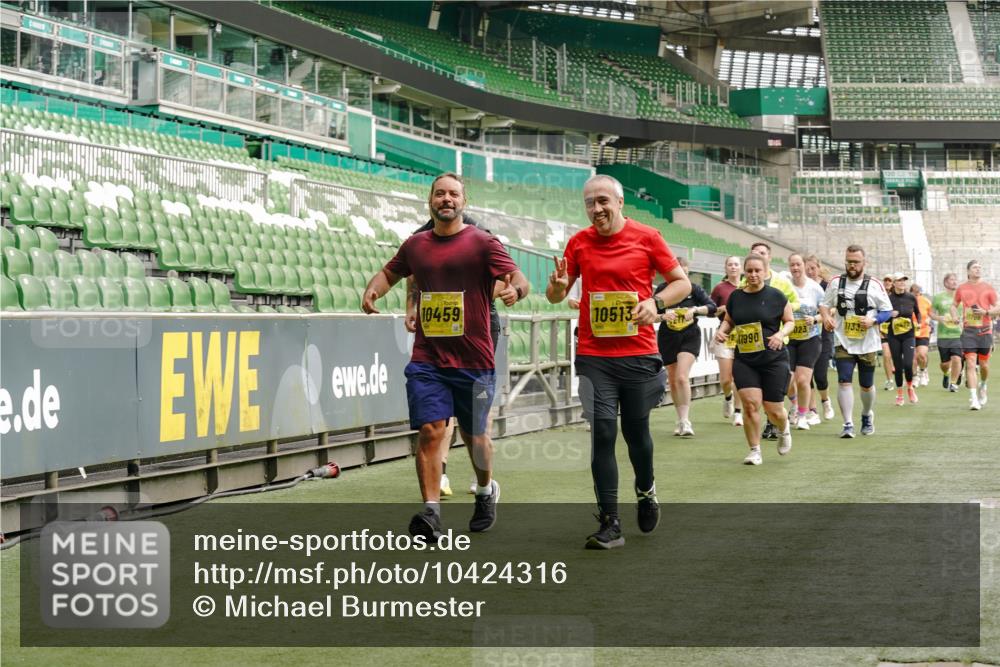 13.09.2026 - 21. swb-Marathon Bremen Michael Burmester http://msf.ph/oto/10424316 13.09.2026 10:47:05 Laufen im Stadion 10161, 10349, 10472, 10535, 10895, 10933, 10970, 11050, 11104, 11181, 11244, 11262, 11296, 11309, 11367, 11457, 11529, 11530, 11546, 11573, 11574, 11579, 11639, 11663, 11675, 11709, 11760, 11821, 12157, 12211, 12285, 12316, 12317, 12340, 12374, 12422, 12462, 10002, 10004, 10005, 10176, 10271, 10295, 10303, 10325, 10330, 10335, 10361, 10362, 10459, 10513, 10629, 10756, 10779, 10882, 10997, 10999, 11233, 11307, 11355 meine-sportfotos.de
