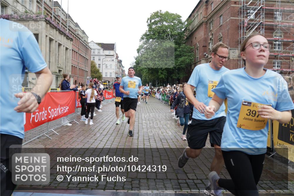 13.09.2026 - Kiel Lauf Yannick Fuchs http://msf.ph/oto/10424319 13.09.2026 09:45:48 Ziel 557, 2127, 2788, 3025, 3142, 3301, 3974, 4413, 4569, 5511, 5757, 7202, 7349, 7572, 9841, 10036, 10142, 10392, 10445, 12374, 1023, 1503, 1579, 2017, 2282, 2835, 3408, 3479, 4606, 5103, 5369, 5399, 5400, 5811, 6038, 6097, 6098, 7854, 8126, 8152, 8854, 9425, 9456, 9897, 10498, 11939, 12069, 12281, 12347, 12348, 12351, 1415, 1418, 2482, 4909, 4910, 4918, 5234, 5829, 6732, 7911, 7924, 8244, 8611, 8859, 10203, 10685, 10719, 10898, 12841, 312, 2282, 2786, 3479 meine-sportfotos.de
