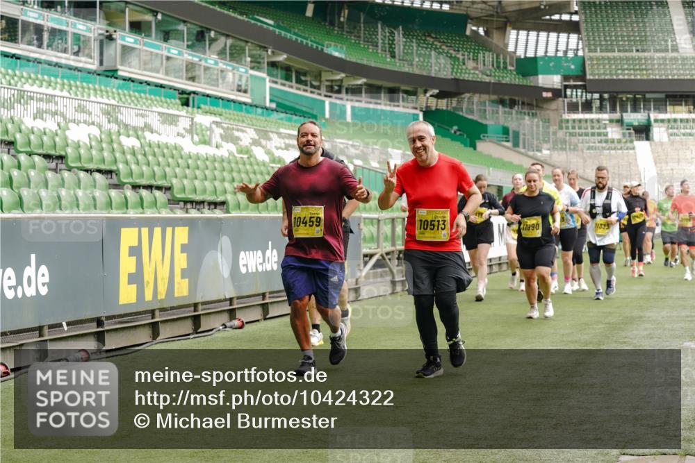 13.09.2026 - 21. swb-Marathon Bremen Michael Burmester http://msf.ph/oto/10424322 13.09.2026 10:47:05 Laufen im Stadion 10161, 10349, 10472, 10535, 10895, 10933, 10970, 11050, 11104, 11181, 11244, 11262, 11296, 11309, 11367, 11457, 11529, 11530, 11546, 11573, 11574, 11579, 11639, 11663, 11675, 11709, 11760, 11821, 12157, 12211, 12285, 12316, 12317, 12340, 12374, 12422, 12462, 10002, 10004, 10005, 10176, 10271, 10295, 10303, 10325, 10330, 10335, 10361, 10362, 10459, 10513, 10629, 10756, 10779, 10882, 10997, 10999, 11233, 11307, 11355 meine-sportfotos.de