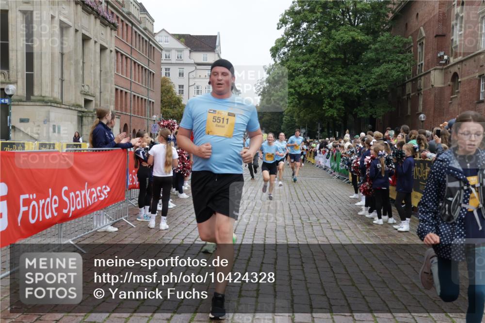 13.09.2026 - Kiel Lauf Yannick Fuchs http://msf.ph/oto/10424328 13.09.2026 09:45:49 Ziel 557, 1418, 2127, 2788, 3025, 3142, 3301, 3974, 4413, 4569, 5511, 5757, 7202, 7349, 7572, 9841, 10036, 10142, 10392, 10445, 12374, 12841, 1023, 1503, 1579, 2017, 2282, 2835, 3408, 3479, 4606, 5103, 5369, 5399, 5400, 5811, 6038, 6097, 6098, 7349, 7854, 8126, 8152, 8854, 9425, 9456, 9897, 10498, 11939, 12069, 12281, 12347, 12351, 1415, 2482, 4909, 4910, 4918, 5234, 5829, 6732, 7015, 7911, 7924, 8244, 8611, 8859, 10203, 10685, 10719, 10898, 11076, 11078, 2282, 2786, 3479 meine-sportfotos.de