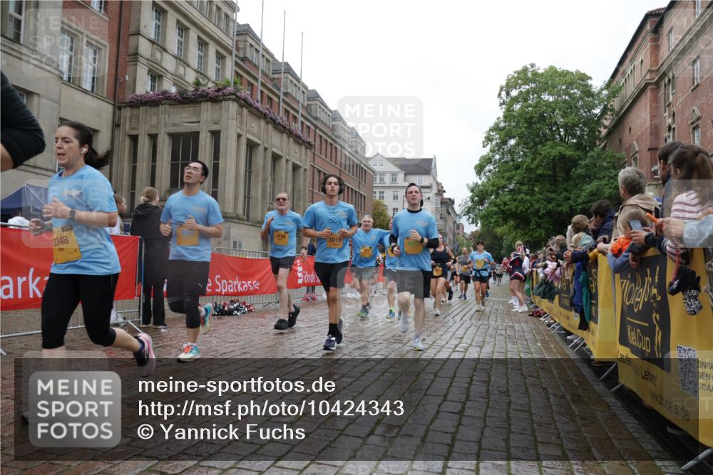 13.09.2026 - Kiel Lauf Yannick Fuchs http://msf.ph/oto/10424343 13.09.2026 11:00:06 Ziel 173, 753, 964, 1078, 1562, 1728, 2382, 2490, 3775, 4437, 4509, 6520, 7398, 7438, 7945, 9140, 9271, 9690, 10420, 10996, 11503, 11607, 469, 620, 683, 747, 988, 1002, 1562, 1895, 1948, 2287, 2354, 3063, 3108, 3113, 3176, 3348, 3607, 3663, 4509, 5173, 5261, 5382, 5608, 5627, 6295, 7350, 7454, 7543, 7614, 7954, 8120, 8234, 8723, 8884, 9271, 9299, 9971, 10157, 10916, 10918, 11007, 11377, 11415, 12408, 327, 893, 1036, 1518, 1896, 1897, 2150, 2151, 2187, 2558, 2915, 3121, 3793, 620 meine-sportfotos.de