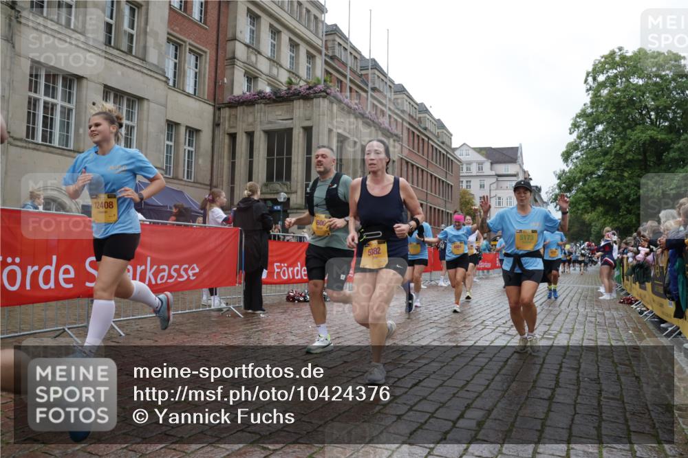 13.09.2026 - Kiel Lauf Yannick Fuchs http://msf.ph/oto/10424376 13.09.2026 11:00:09 Ziel 173, 327, 753, 964, 1078, 1728, 2382, 2490, 3121, 3775, 4437, 6520, 6897, 7398, 7438, 7945, 9140, 9690, 10420, 10996, 11220, 11503, 11607, 469, 683, 747, 988, 1002, 1562, 1728, 1895, 1948, 2287, 3063, 3108, 3113, 3176, 3607, 4509, 5173, 5261, 5382, 5608, 5627, 6295, 7350, 7398, 7454, 7543, 7614, 7954, 8120, 8234, 8723, 8884, 9271, 9299, 10916, 10918, 11007, 11377, 11415, 12408, 893, 1036, 1518, 1896, 1897, 2150, 2151, 2187, 2558, 2915, 3793, 10674, 620, 683, 3113, 3176 meine-sportfotos.de