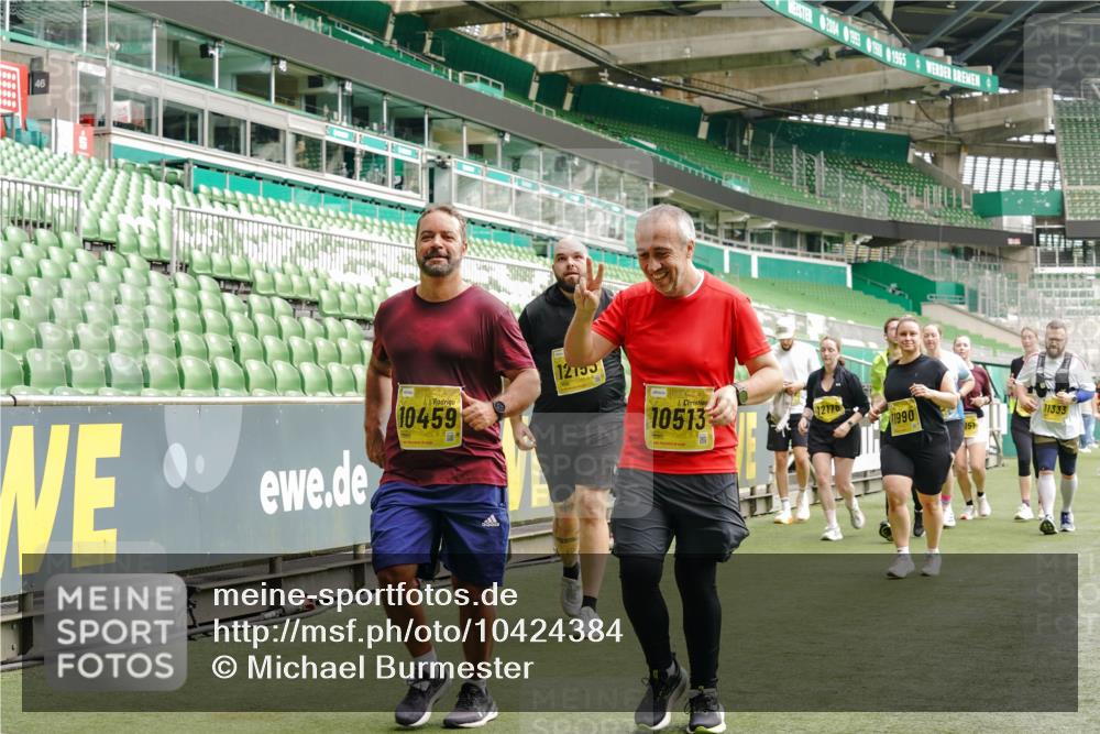 13.09.2026 - 21. swb-Marathon Bremen Michael Burmester http://msf.ph/oto/10424384 13.09.2026 10:47:07 Laufen im Stadion 10161, 10349, 10472, 10535, 10895, 10933, 10970, 11050, 11104, 11181, 11244, 11262, 11296, 11309, 11367, 11457, 11529, 11530, 11546, 11573, 11574, 11579, 11639, 11663, 11675, 11709, 11760, 11821, 12157, 12211, 12285, 12316, 12317, 12340, 12374, 12422, 12444, 12462, 10002, 10004, 10005, 10176, 10191, 10271, 10295, 10303, 10325, 10335, 10361, 10362, 10459, 10513, 10629, 10756, 10779, 10882, 10997, 10999, 11233, 11307, 11355 meine-sportfotos.de
