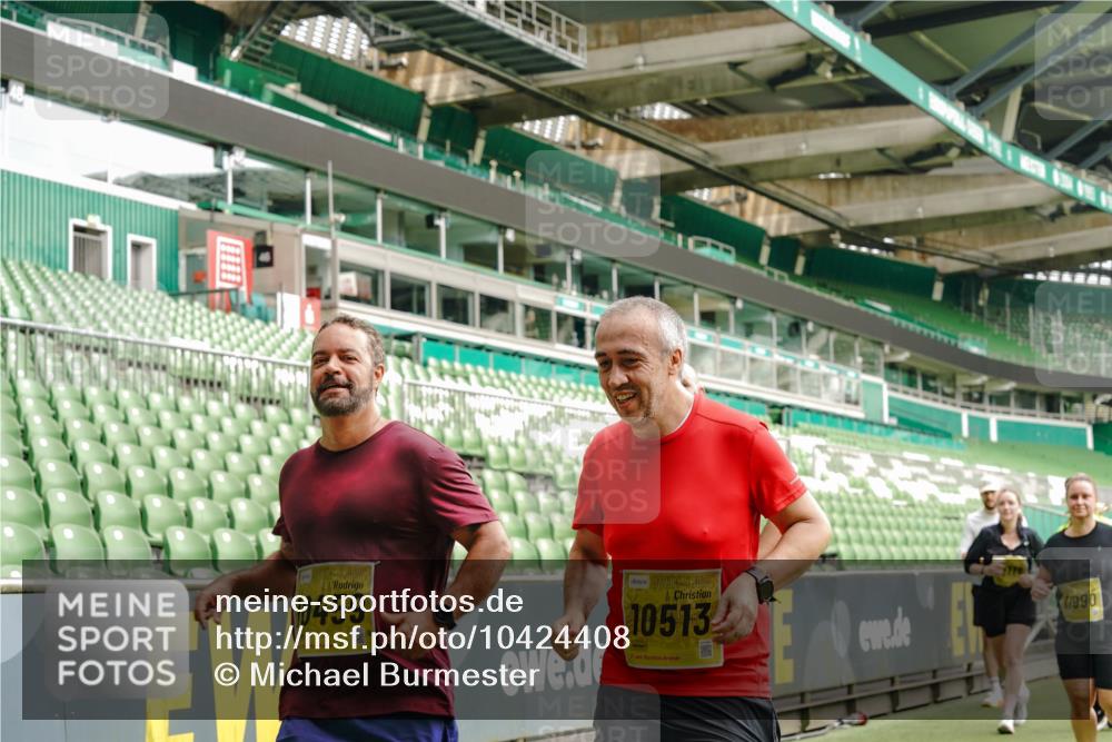 13.09.2026 - 21. swb-Marathon Bremen Michael Burmester http://msf.ph/oto/10424408 13.09.2026 10:47:08 Laufen im Stadion 10161, 10349, 10472, 10535, 10895, 10933, 10970, 11050, 11104, 11181, 11244, 11262, 11296, 11309, 11367, 11457, 11529, 11530, 11546, 11573, 11574, 11579, 11639, 11663, 11675, 11709, 11760, 11821, 12157, 12211, 12285, 12316, 12317, 12340, 12374, 12422, 12444, 12462, 10002, 10004, 10005, 10176, 10191, 10192, 10271, 10295, 10303, 10325, 10335, 10361, 10362, 10459, 10513, 10629, 10756, 10779, 10882, 10997, 10999, 11233, 11307, 11355 meine-sportfotos.de