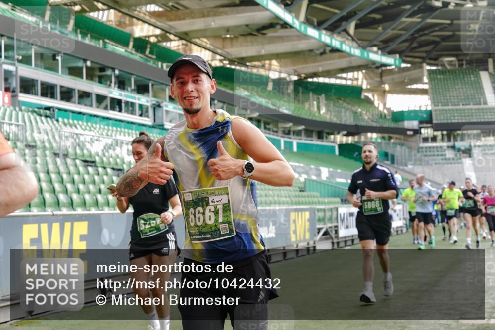 13.09.2026 - 21. swb-Marathon Bremen Michael Burmester http://msf.ph/oto/10424432 13.09.2026 13:23:57 Laufen im Stadion 137, 160, 182, 211, 324, 434, 533, 548, 571, 609, 708, 721, 723, 739, 743, 752, 892, 1178, 1259, 1273, 1331, 1463, 1471, 1597, 1598, 1691, 1746, 1788, 1944, 2095, 2211, 2213, 2252, 2286, 2312, 2323, 2433, 2445, 2465, 2475, 2483, 2495, 2497, 2503, 2504, 2526, 2571, 2644, 2768, 2776, 2936, 2968, 3252, 3282, 3288, 3289, 3292, 3298, 3306, 3312, 3347, 3364, 3381, 3395, 3423, 3447, 3505, 3530, 3559, 3727, 3770, 3819, 4054, 4231, 4406, 4407, 4431, 4466, 4467, 4584 meine-sportfotos.de