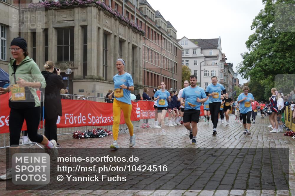 13.09.2026 - Kiel Lauf Yannick Fuchs http://msf.ph/oto/10424516 13.09.2026 11:00:25 Ziel 893, 1036, 1518, 1896, 1897, 2150, 2151, 2187, 2558, 2915, 3793, 4239, 4524, 4787, 4905, 6431, 6770, 7091, 7997, 8481, 8565, 9327, 9408, 10346, 10674, 11182, 11471, 11835, 12214, 12457, 173, 327, 753, 964, 1078, 1562, 1728, 1895, 1948, 2187, 2287, 2382, 2490, 3121, 3775, 4437, 4509, 6295, 6520, 6897, 7398, 7438, 7945, 7954, 8120, 9140, 9271, 9299, 9690, 10420, 10996, 11007, 11220, 11377, 11415, 11503, 11607, 362, 1650, 1722, 1795, 2233, 2267, 4261 meine-sportfotos.de
