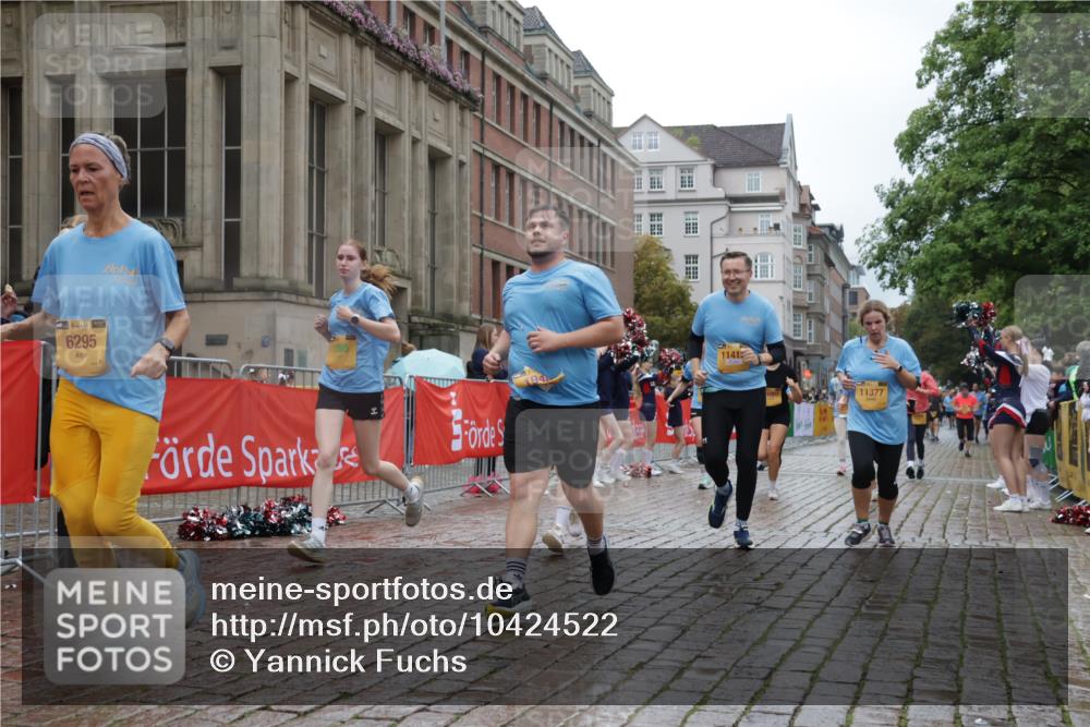 13.09.2026 - Kiel Lauf Yannick Fuchs http://msf.ph/oto/10424522 13.09.2026 11:00:26 Ziel 893, 1036, 1518, 1650, 1896, 1897, 2150, 2151, 2233, 2558, 2915, 3793, 4239, 4524, 4787, 4905, 6431, 6770, 7091, 7997, 8481, 8565, 9327, 9408, 10346, 10674, 11182, 11471, 11835, 12214, 12457, 173, 327, 753, 964, 1078, 1562, 1728, 1895, 1948, 2187, 2287, 2382, 2490, 3121, 3775, 4437, 4509, 6295, 6520, 6897, 7398, 7438, 7945, 8120, 9140, 9271, 9690, 10420, 10996, 11007, 11220, 11377, 11415, 11503, 11607, 362, 1722, 1795, 2267, 4261 meine-sportfotos.de