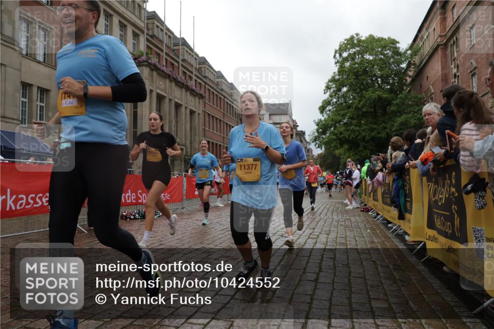13.09.2026 - Kiel Lauf Yannick Fuchs http://msf.ph/oto/10424552 13.09.2026 11:00:29 Ziel 362, 893, 1518, 1650, 1896, 1897, 2150, 2151, 2233, 2267, 2915, 3793, 4239, 4261, 4524, 4787, 4905, 6431, 6770, 7091, 7179, 7997, 8481, 8565, 9327, 9408, 10346, 10674, 11182, 11797, 11835, 12214, 12457, 12756, 12757, 173, 327, 753, 964, 1036, 1078, 1562, 1728, 1895, 2150, 2151, 2187, 2382, 2490, 2558, 3121, 3775, 4239, 4437, 4509, 6520, 6897, 7398, 7438, 7945, 8120, 9140, 9271, 9690, 10420, 10996, 11007, 11220, 11377, 11415, 11471, 11503, 11607, 1722, 1795, 2038 meine-sportfotos.de