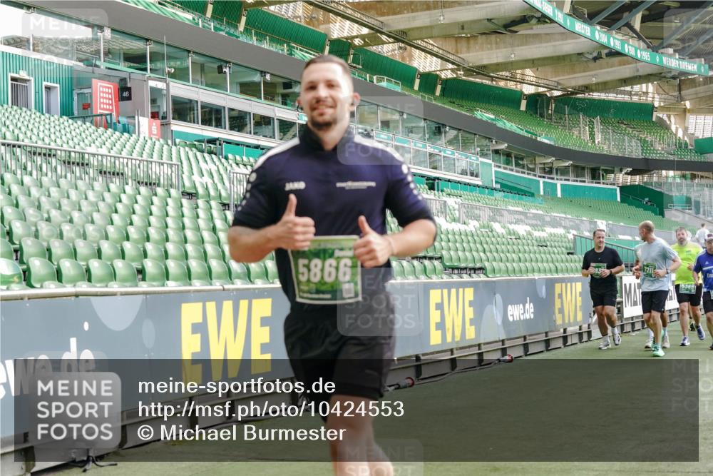 13.09.2026 - 21. swb-Marathon Bremen Michael Burmester http://msf.ph/oto/10424553 13.09.2026 13:24:00 Laufen im Stadion 137, 160, 182, 211, 324, 434, 533, 548, 609, 708, 721, 723, 739, 743, 752, 892, 1178, 1259, 1273, 1331, 1463, 1471, 1491, 1597, 1598, 1691, 1746, 1788, 1944, 2095, 2211, 2213, 2252, 2286, 2312, 2323, 2433, 2445, 2465, 2475, 2483, 2495, 2497, 2503, 2504, 2526, 2571, 2644, 2768, 2776, 2936, 2968, 3252, 3282, 3288, 3289, 3292, 3298, 3306, 3312, 3347, 3364, 3381, 3395, 3423, 3447, 3505, 3530, 3559, 3727, 3770, 3819, 4054, 4231, 4406, 4407, 4431, 4466, 4467, 4584 meine-sportfotos.de