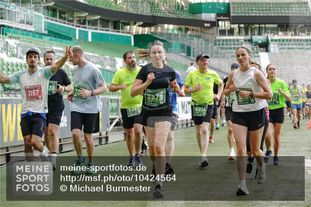 13.09.2026 - 21. swb-Marathon Bremen Michael Burmester http://msf.ph/oto/10424564 13.09.2026 13:24:02 Laufen im Stadion 137, 160, 182, 324, 434, 533, 548, 609, 708, 721, 723, 739, 743, 752, 892, 1178, 1273, 1331, 1463, 1471, 1491, 1597, 1598, 1691, 1746, 1788, 1944, 2095, 2211, 2213, 2252, 2286, 2312, 2323, 2433, 2445, 2465, 2475, 2483, 2495, 2497, 2503, 2504, 2526, 2554, 2571, 2644, 2768, 2776, 2936, 2968, 3252, 3282, 3288, 3289, 3292, 3298, 3306, 3312, 3347, 3364, 3381, 3395, 3423, 3447, 3505, 3530, 3559, 3727, 3770, 3819, 4054, 4231, 4406, 4407, 4466, 4467, 4584 meine-sportfotos.de