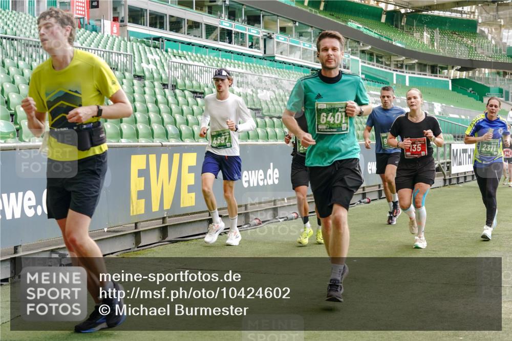 13.09.2026 - 21. swb-Marathon Bremen Michael Burmester http://msf.ph/oto/10424602 13.09.2026 13:01:06 Laufen im Stadion 135, 242, 260, 282, 318, 342, 440, 531, 651, 687, 930, 946, 1006, 1067, 1209, 1368, 1436, 1448, 1493, 1494, 1582, 1650, 1861, 1896, 1935, 1963, 2033, 2047, 2062, 2088, 2293, 2306, 2322, 2370, 2409, 2427, 2481, 2485, 2490, 2491, 2517, 2560, 2561, 2627, 2638, 2658, 2686, 2700, 2708, 2781, 2906, 2914, 2967, 3076, 3105, 3145, 3168, 3173, 3273, 3354, 3372, 3374, 3375, 3385, 3480, 3524, 3526, 3642, 3667, 3729, 3774, 3806, 3855, 3856, 3861, 3930 meine-sportfotos.de
