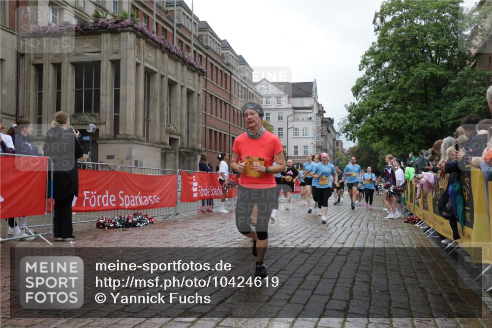 13.09.2026 - Kiel Lauf Yannick Fuchs http://msf.ph/oto/10424619 13.09.2026 11:00:37 Ziel 362, 1650, 1722, 1795, 2233, 2267, 4055, 4261, 4524, 4706, 4855, 5794, 5912, 7179, 7214, 8565, 8590, 8686, 9327, 10590, 10674, 11797, 12756, 12757, 12773, 173, 327, 753, 893, 1036, 1078, 1518, 1896, 1897, 2150, 2151, 2187, 2382, 2490, 2558, 2915, 3121, 3775, 3793, 4239, 4437, 4787, 4905, 6431, 6520, 6770, 6897, 7091, 7438, 7945, 7997, 8481, 9140, 9408, 9690, 10346, 10420, 10674, 10996, 11182, 11220, 11471, 11503, 11607, 11835, 12214, 12457, 190, 2038 meine-sportfotos.de