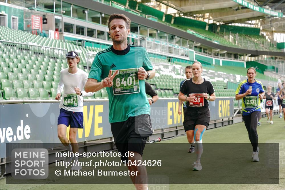 13.09.2026 - 21. swb-Marathon Bremen Michael Burmester http://msf.ph/oto/10424626 13.09.2026 13:01:07 Laufen im Stadion 135, 242, 260, 282, 318, 342, 440, 531, 651, 687, 930, 946, 1006, 1067, 1209, 1368, 1436, 1448, 1493, 1494, 1582, 1650, 1861, 1896, 1935, 1963, 2033, 2047, 2062, 2088, 2293, 2306, 2322, 2370, 2409, 2427, 2481, 2485, 2490, 2491, 2517, 2560, 2561, 2627, 2638, 2658, 2686, 2700, 2708, 2781, 2906, 2914, 2967, 3076, 3105, 3145, 3168, 3173, 3273, 3354, 3372, 3374, 3375, 3385, 3480, 3524, 3526, 3642, 3667, 3729, 3774, 3806, 3855, 3856, 3861, 3930 meine-sportfotos.de