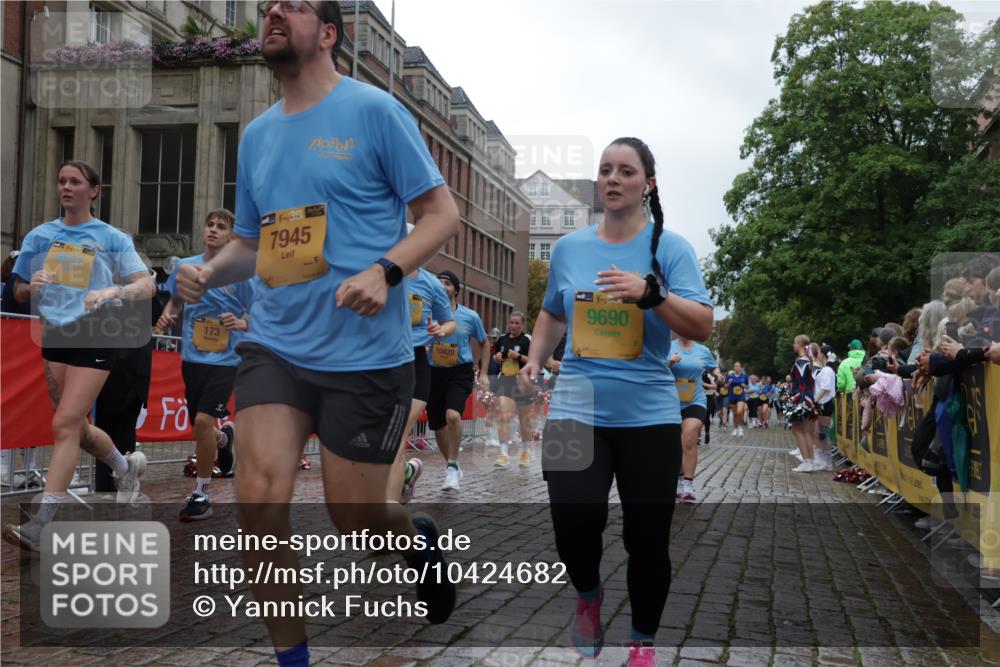 13.09.2026 - Kiel Lauf Yannick Fuchs http://msf.ph/oto/10424682 13.09.2026 11:00:43 Ziel 362, 1722, 1795, 2267, 4055, 4706, 4855, 5794, 5912, 6995, 6996, 7179, 7214, 7610, 8590, 8622, 8686, 10480, 10529, 10590, 10700, 11797, 12756, 12757, 12773, 173, 327, 362, 893, 1036, 1518, 1650, 1896, 1897, 2150, 2151, 2187, 2233, 2267, 2490, 2558, 2915, 3121, 3793, 4239, 4261, 4524, 4787, 4905, 6431, 6520, 6770, 6897, 7091, 7179, 7438, 7945, 7997, 8481, 8565, 9327, 9408, 9690, 10346, 10420, 10674, 11182, 11220, 11471, 11607, 11835, 12214, 12457, 48, 190, 2038 meine-sportfotos.de