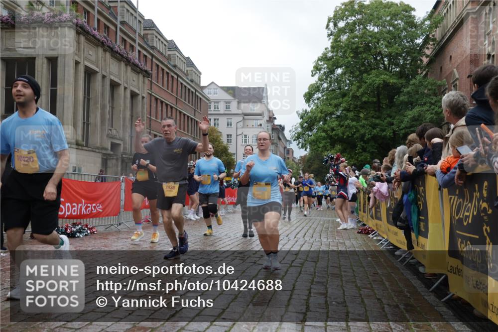13.09.2026 - Kiel Lauf Yannick Fuchs http://msf.ph/oto/10424688 13.09.2026 11:00:44 Ziel 1722, 1795, 2038, 4055, 4706, 4855, 5794, 5912, 6995, 6996, 7214, 7610, 8590, 8622, 8686, 10480, 10529, 10590, 10700, 11797, 12756, 12757, 12773, 173, 327, 362, 893, 1036, 1518, 1650, 1896, 1897, 2150, 2151, 2187, 2233, 2267, 2490, 2558, 2915, 3121, 3793, 4239, 4261, 4524, 4787, 4905, 6431, 6520, 6770, 6897, 7091, 7179, 7438, 7997, 8481, 8565, 9327, 9408, 9690, 10346, 10420, 10674, 11182, 11220, 11471, 11607, 11797, 11835, 12214, 12457, 12756, 48, 190 meine-sportfotos.de