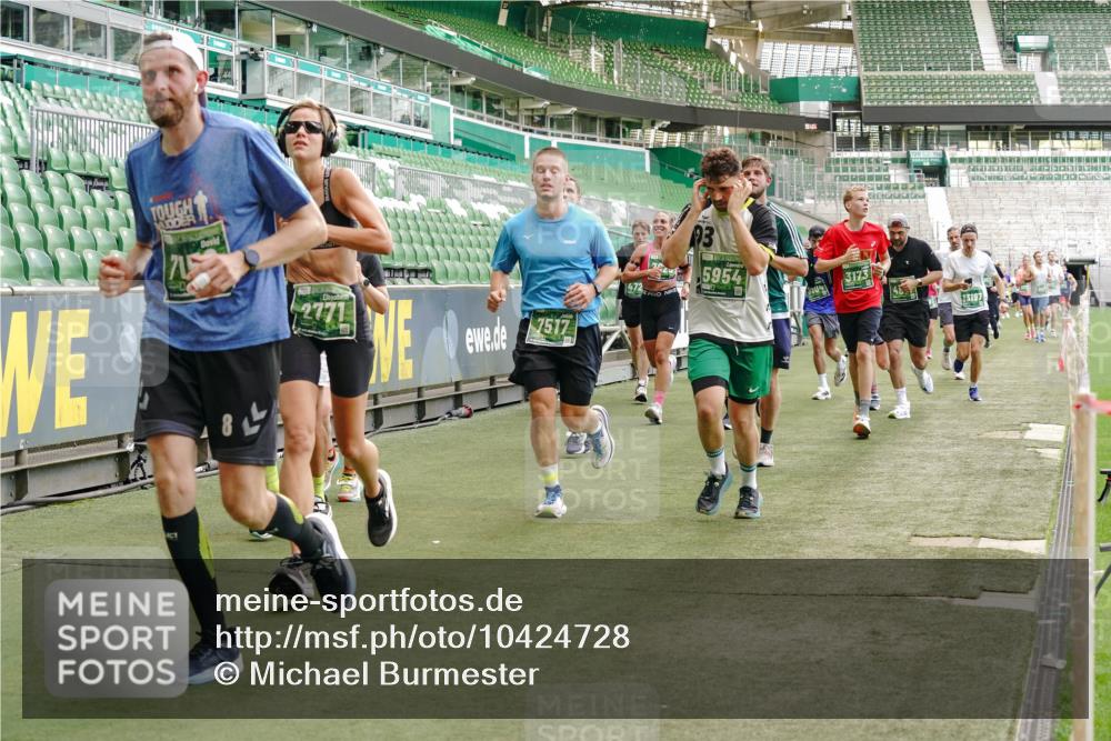 13.09.2026 - 21. swb-Marathon Bremen Michael Burmester http://msf.ph/oto/10424728 13.09.2026 13:01:12 Laufen im Stadion 135, 242, 260, 282, 318, 342, 440, 531, 651, 687, 930, 946, 1006, 1067, 1209, 1368, 1436, 1448, 1493, 1494, 1582, 1650, 1861, 1896, 1935, 1963, 2033, 2047, 2062, 2088, 2293, 2306, 2322, 2370, 2409, 2427, 2481, 2485, 2490, 2491, 2517, 2560, 2561, 2627, 2638, 2658, 2686, 2700, 2708, 2781, 2906, 2914, 2967, 3076, 3105, 3145, 3168, 3173, 3273, 3354, 3372, 3374, 3375, 3385, 3392, 3480, 3524, 3526, 3527, 3642, 3667, 3729, 3774, 3806, 3855, 3856, 3861, 3930 meine-sportfotos.de