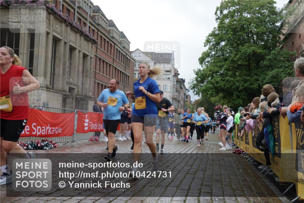 13.09.2026 - Kiel Lauf Yannick Fuchs http://msf.ph/oto/10424731 13.09.2026 11:00:50 Ziel 190, 1795, 2038, 2697, 3423, 3425, 4055, 4769, 4915, 5648, 5794, 6399, 6426, 6995, 6996, 7516, 7610, 8229, 8590, 8622, 9199, 9594, 10339, 10480, 10529, 10700, 11972, 12192, 12326, 362, 893, 1036, 1518, 1650, 1722, 1795, 1896, 1897, 2150, 2151, 2187, 2233, 2267, 2558, 2915, 3793, 4239, 4261, 4524, 4706, 4787, 4855, 4905, 5912, 6431, 6770, 7091, 7179, 7214, 7997, 8481, 8565, 8590, 8686, 9327, 9408, 10346, 10590, 10674, 11182, 11471, 11797, 11835, 12214, 12457, 12756, 48 meine-sportfotos.de