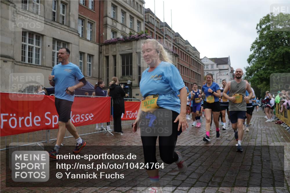 13.09.2026 - Kiel Lauf Yannick Fuchs http://msf.ph/oto/10424764 13.09.2026 11:00:55 Ziel 190, 1314, 2038, 2658, 2697, 3423, 3425, 4769, 4915, 5648, 6399, 6426, 6995, 6996, 7456, 7516, 7610, 8229, 9199, 9594, 9900, 10339, 10480, 10700, 10885, 11972, 12192, 12326, 362, 893, 1518, 1650, 1722, 1795, 1896, 1897, 2233, 2267, 2915, 3793, 4055, 4261, 4524, 4706, 4787, 4855, 4905, 5794, 5912, 6431, 6770, 7091, 7179, 7214, 7610, 7997, 8481, 8565, 8590, 8622, 8686, 9327, 9408, 10346, 10529, 10590, 10674, 10700, 11182, 11797, 11835, 12214, 12457, 12756, 48, 539, 842, 893 meine-sportfotos.de