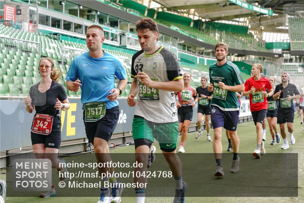 13.09.2026 - 21. swb-Marathon Bremen Michael Burmester http://msf.ph/oto/10424768 13.09.2026 13:01:13 Laufen im Stadion 135, 150, 242, 260, 282, 318, 342, 440, 531, 651, 687, 930, 946, 1006, 1067, 1209, 1368, 1436, 1448, 1493, 1494, 1582, 1650, 1861, 1896, 1935, 1963, 2033, 2047, 2062, 2088, 2293, 2306, 2322, 2370, 2409, 2427, 2485, 2490, 2491, 2517, 2560, 2561, 2627, 2638, 2658, 2686, 2700, 2708, 2781, 2906, 2914, 2967, 2987, 3076, 3105, 3145, 3168, 3173, 3273, 3354, 3372, 3374, 3375, 3385, 3392, 3480, 3524, 3526, 3527, 3642, 3667, 3729, 3774, 3806, 3855, 3856, 3861, 3930 meine-sportfotos.de