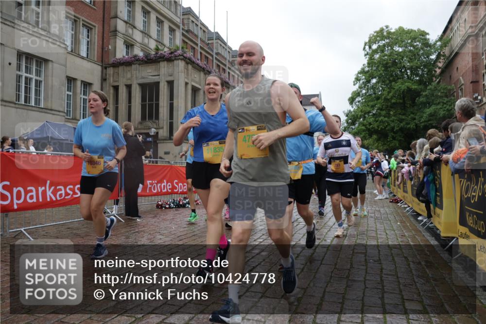 13.09.2026 - Kiel Lauf Yannick Fuchs http://msf.ph/oto/10424778 13.09.2026 11:00:56 Ziel 48, 190, 1314, 2038, 2144, 2658, 2697, 3423, 3425, 4529, 4769, 4915, 5648, 6399, 6426, 6995, 6996, 7456, 7516, 8229, 9199, 9594, 9900, 10339, 10480, 10885, 11972, 12192, 12326, 362, 893, 1518, 1650, 1722, 1795, 1896, 1897, 2233, 2267, 2915, 3793, 4055, 4261, 4524, 4706, 4787, 4855, 4905, 5794, 5912, 6431, 6770, 7091, 7179, 7214, 7610, 7997, 8481, 8565, 8590, 8622, 8686, 9327, 9408, 10346, 10480, 10529, 10590, 10674, 10700, 11797, 11835, 12214, 12457, 12756, 539, 842, 893 meine-sportfotos.de
